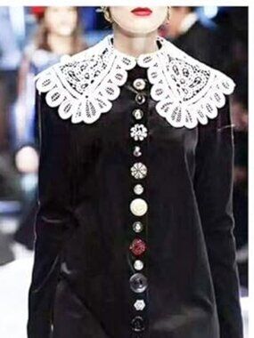 Lace Hollow Floral Collar